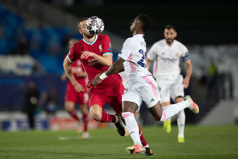 接发站位的 接发站位的